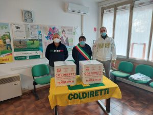 CALTO da sinistra il presidente di sezione Sandro Trombella, il sindaco e il segretario di zona Lauro Tempesta